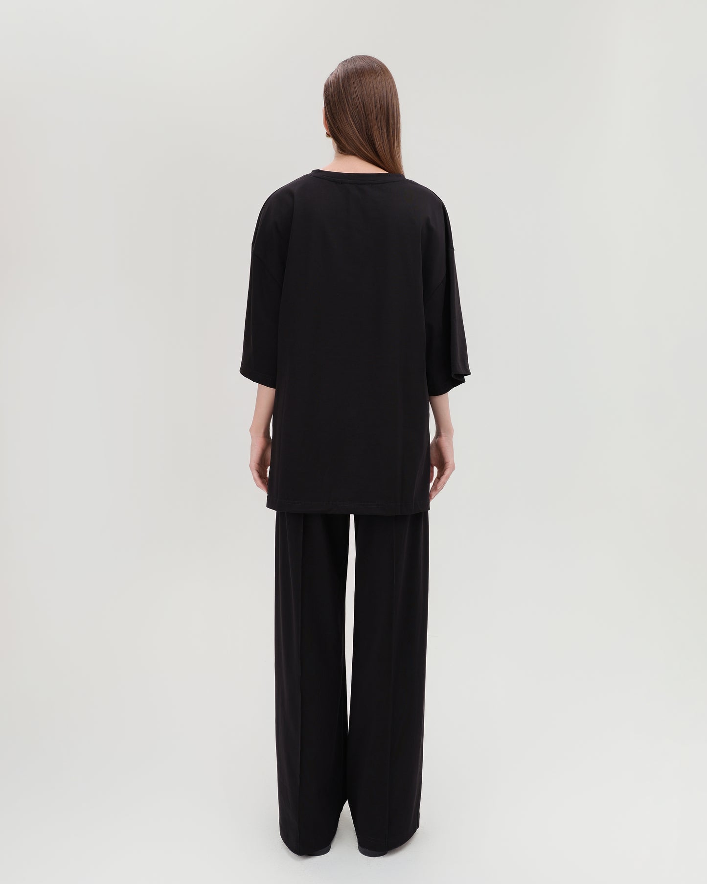 Boxy Oversized T-Shirt in Black