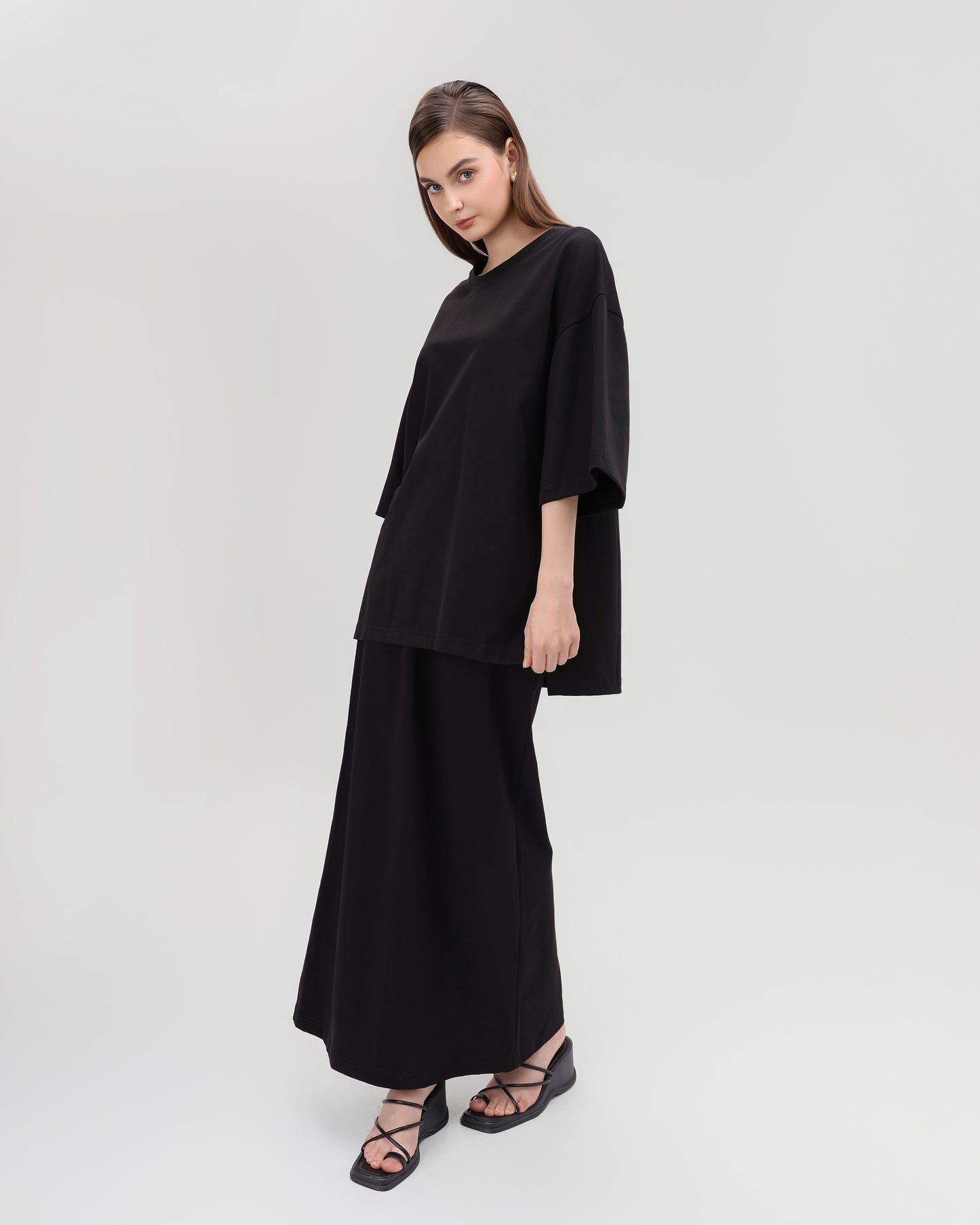 Boxy Oversized T-Shirt in Black