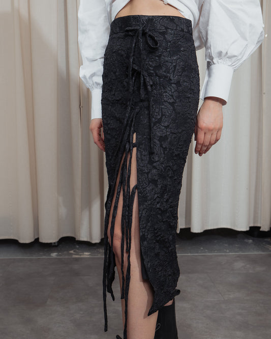 Brocade pencil skirt with slit