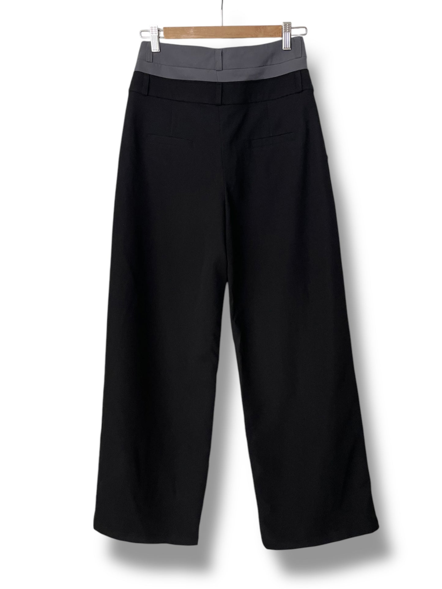 Double waisted pants in black /grey