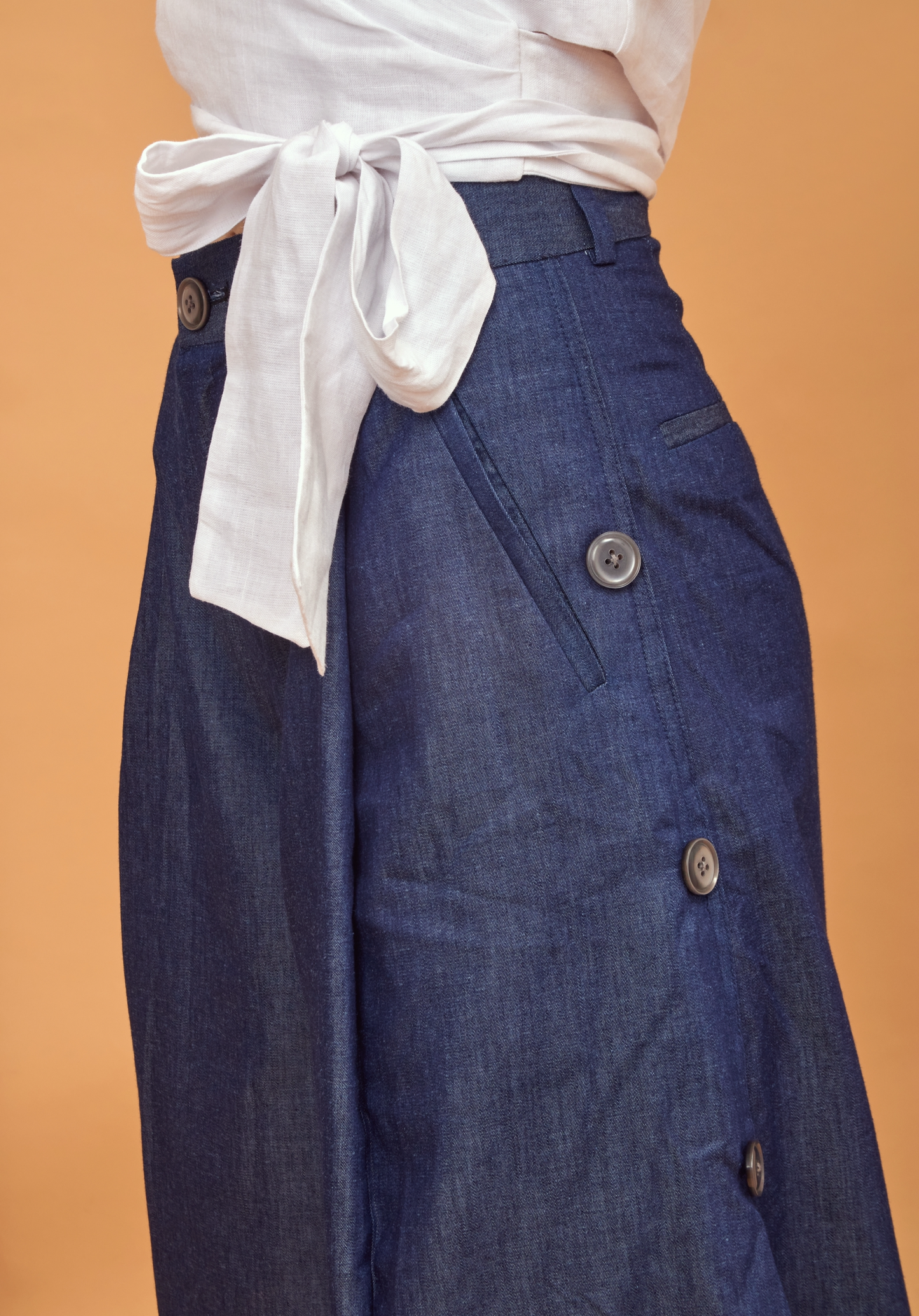 Button-detailed cropped denim culottes