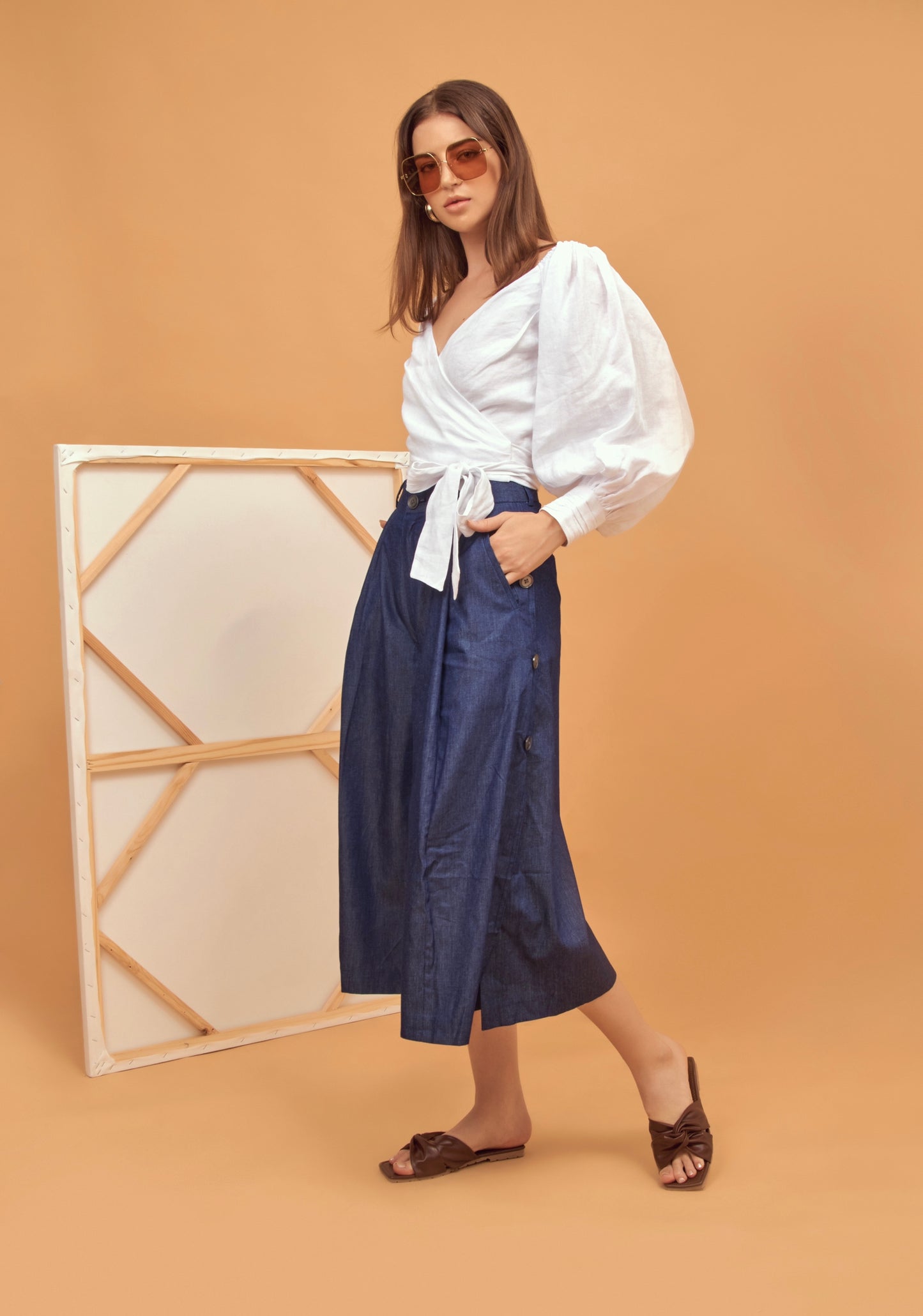 Button-detailed cropped denim culottes