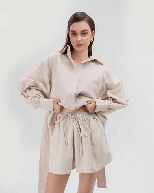 Linen Shorts in beige