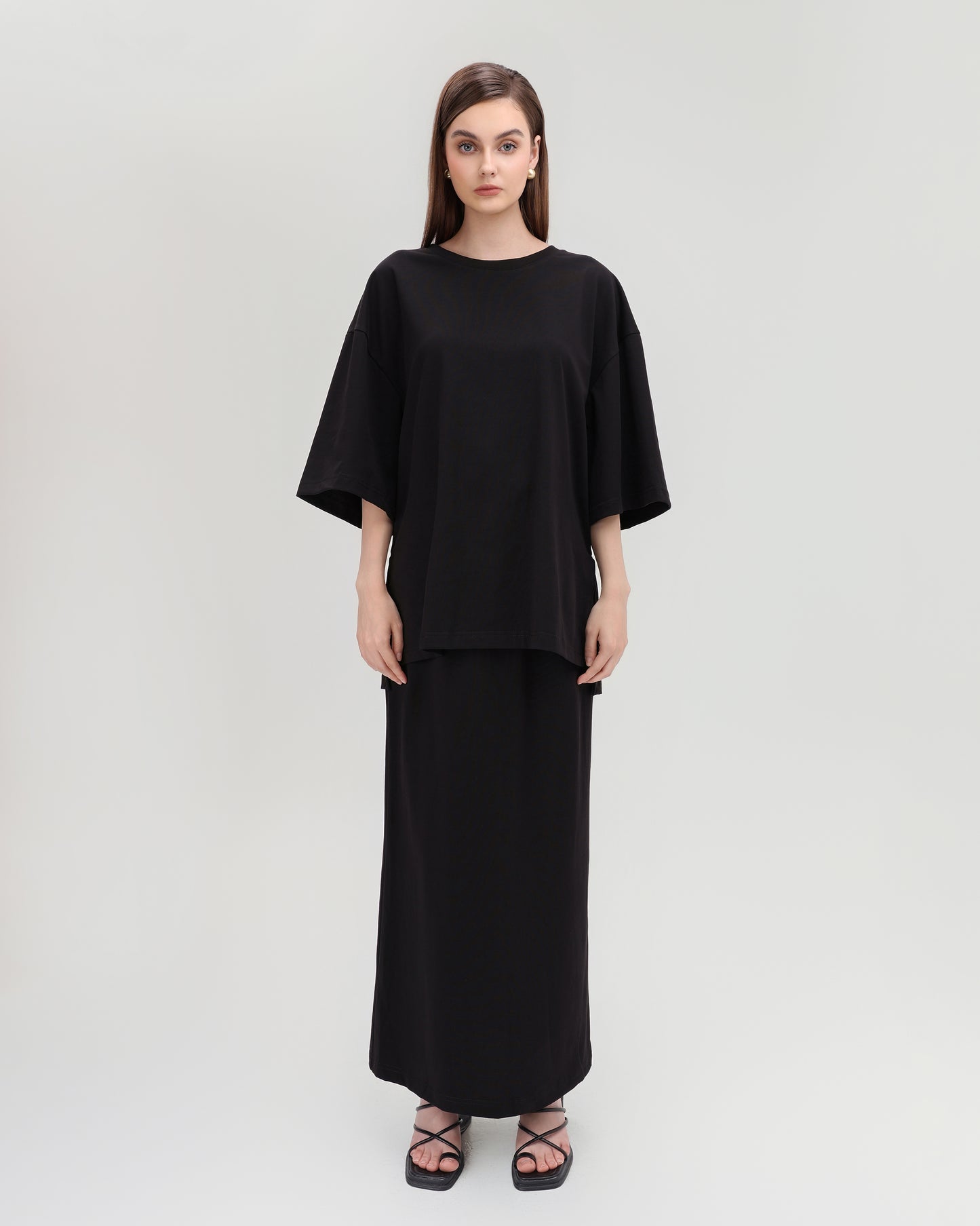 Boxy Oversized T-Shirt in Black