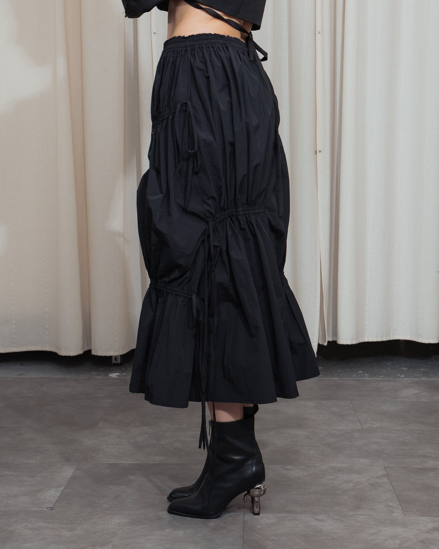 Drawstrings Skirt in black