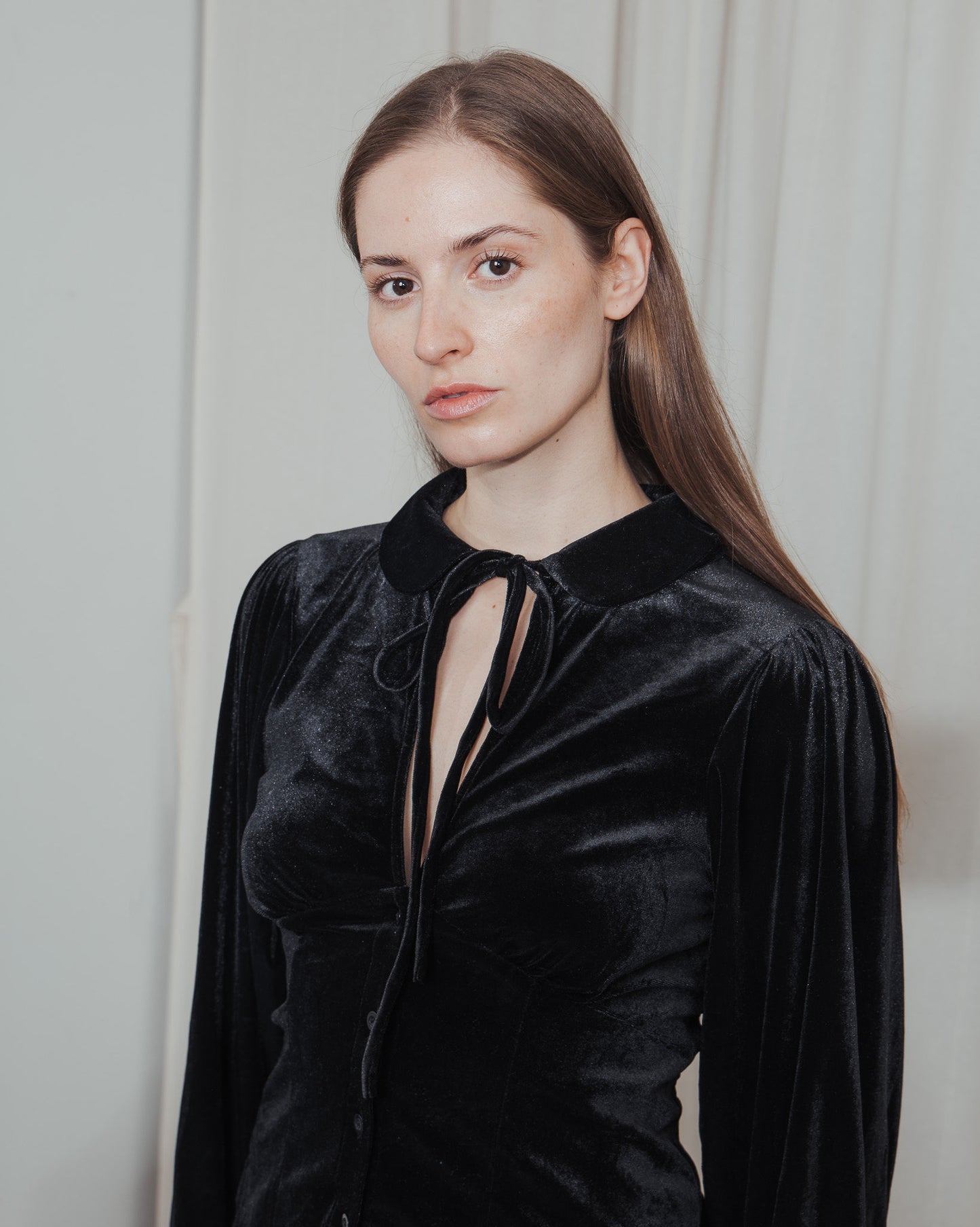 Peter Collar Velvet Black Top