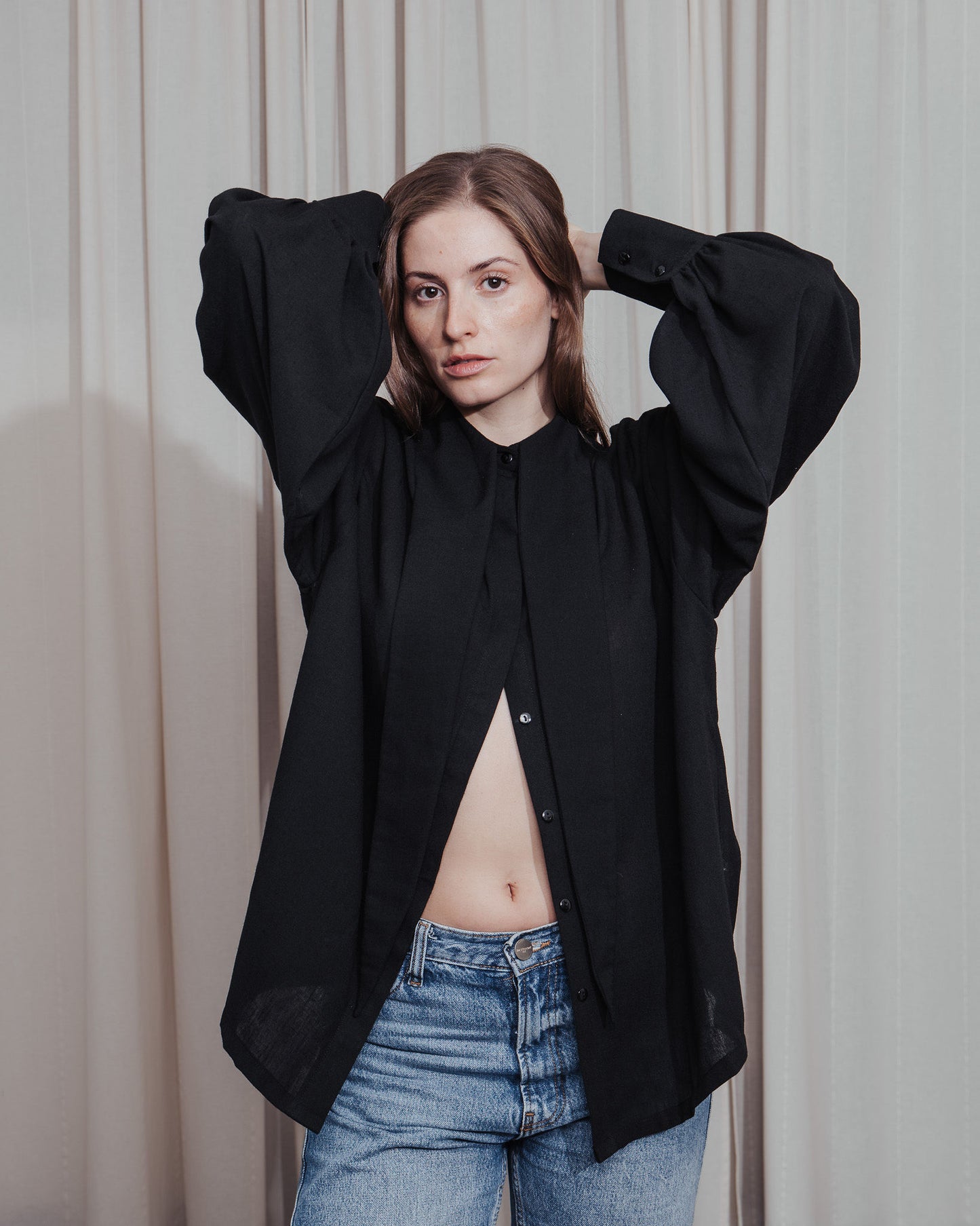 Long Collar Shirt in black